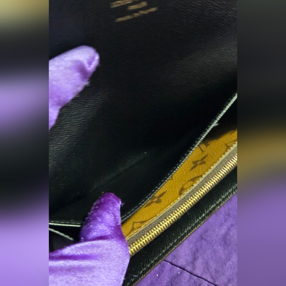 Louis Vuitton Reverse Monogram Long Sarah Wallet - Picture 13 of 13